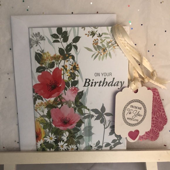 Birthday Greeting Card with envelope and two handcrafted gift tags - Picture 7 of 11